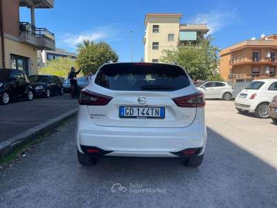 Nissan Qashqai Qashqai II1.5 dci Tekna115cv dct c/propilot pack Bianco usata Aprilia