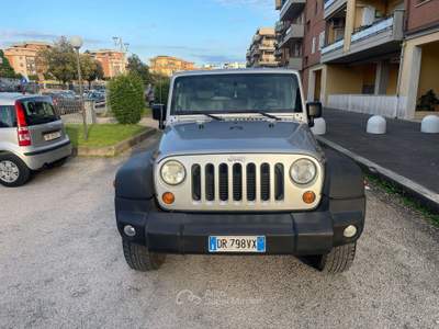 Jeep Wrangler Wrangler III 2007 Unlimited Unlimited 2.8 crd Rubicon auto dpf Argento usata Aprilia