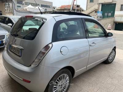 Lancia Ypsilon Platino cv 95 automatica ok neopatentati Grigio usata Termoli