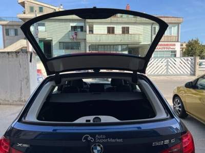 BMW Serie 5 525d 525d xDrive Touring cv 218 anno 10/2015 Blu/Azzurro usata Termoli