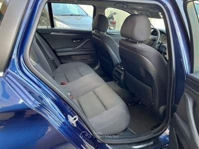 BMW Serie 5 525d 525d xDrive Touring cv 218 anno 10/2015 Blu/Azzurro usata Termoli