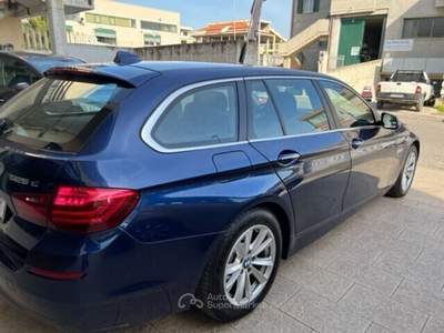 BMW Serie 5 525d 525d xDrive Touring cv 218 anno 10/2015 Blu/Azzurro usata Termoli