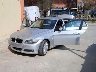 BMW Serie 3 318d 318 Serie 3 E91 Touring 318d Touring 2.0 Futura c/pelle 143cv Argento usata Coazze