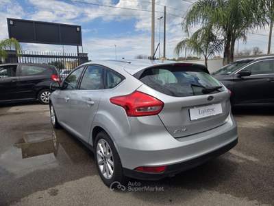 Ford Focus 1.5 TDCi 120 CV Start&Stop Business Argento usata Taranto