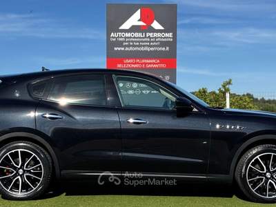Maserati Levante V6 Diesel 250cv AWD Granlusso (Tetto/APP/Retro) Nero usata Castellaneta