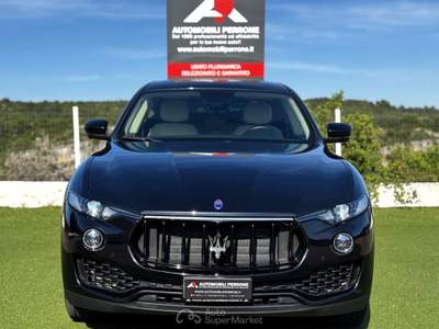 Maserati Levante V6 Diesel 250cv AWD Granlusso (Tetto/APP/Retro) Nero usata Castellaneta