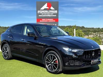 Maserati Levante V6 Diesel 250cv AWD Granlusso (Tetto/APP/Retro) Nero usata Castellaneta