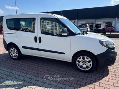 Fiat Doblò 1.3 Mjet S.&S. PC COMBI 5 POSTI N1 EASY Bianco usata Sesto Fiorentino
