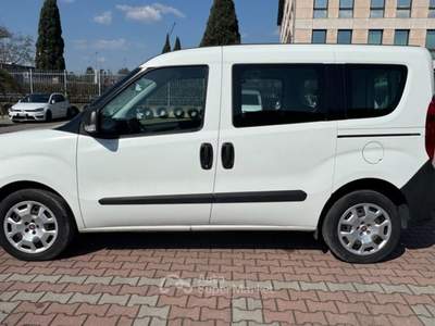 Fiat Doblò 1.3 Mjet S.&S. PC COMBI 5 POSTI N1 EASY Bianco usata Sesto Fiorentino