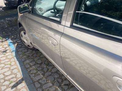 Toyota Yaris CONSUMI BASSISSIMI!!! Argento usata Riccione