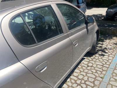 Toyota Yaris CONSUMI BASSISSIMI!!! Argento usata Riccione