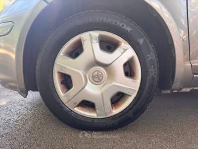 Toyota Yaris neopatentati Argento usata Riccione