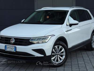 Volkswagen Tiguan 2.0 TDI SCR Life Bianco usata Caorso