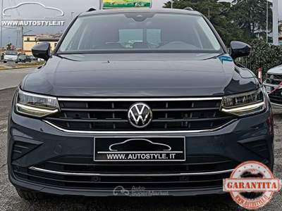 Volkswagen Tiguan 2.0 TDI 150 CV SCR DSG Life Grigio usata CONCESIO