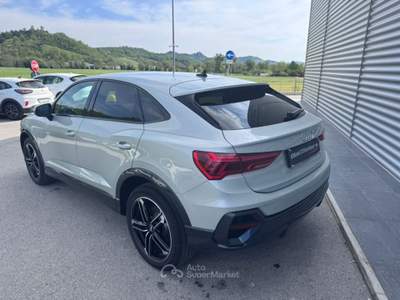 Audi Q3 SPB 35TDI S-tronic Identity Black S-line SPORTBACK Argento usata Sant'Angelo in vado