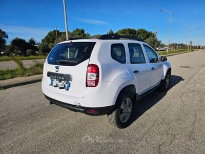 Dacia Duster 1.6 115CV Start&Stop 4x4 Ambiance Bianco usata Maruggio