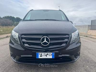 Mercedes-Benz Vito 2.0 116 CDI Tourer Pro Long automatico 9 POSTI Nero usata Maruggio