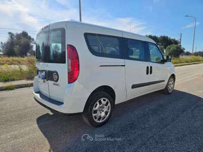 Fiat Doblò CARGO MAXI LOUNGE 1.6 MJT 105CV PL N1 Bianco usata Maruggio