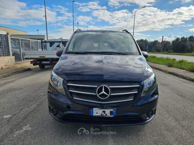 Mercedes-Benz Vito 2.0 119CDI 4x4 PL Tourer Select Extra-Long 9 POSTI Blu/Azzurro usata Maruggio
