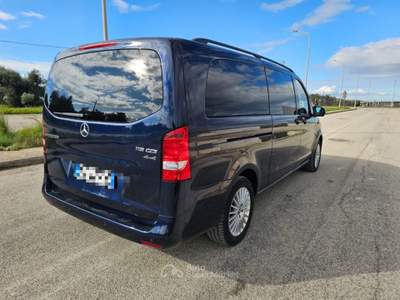 Mercedes-Benz Vito 2.0 119CDI 4x4 PL Tourer Select Extra-Long 9 POSTI Blu/Azzurro usata Maruggio