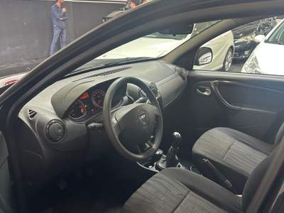 Dacia Duster 1.6 benzina Suv familiare Nero usata Torino