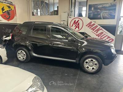 Dacia Duster 1.6 benzina Suv familiare Nero usata Torino