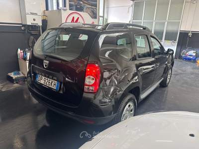Dacia Duster 1.6 benzina Suv familiare Nero usata Torino