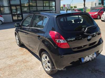Hyundai i20 1.2 5p. Classic Nero usata Recanati