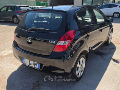 Hyundai i20 1.2 5p. Classic Nero usata Recanati