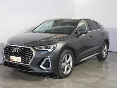 Audi Q3 SPB 35 TDI S tronic S line edition Argento usata Volla