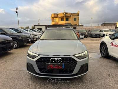 Audi A1 SPB 30 TFSI Admired Advanced Grigio usata Volla