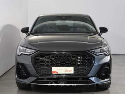 Audi Q3 SPB 40 TDI quattro S tronic Identity Black Grigio usata Volla