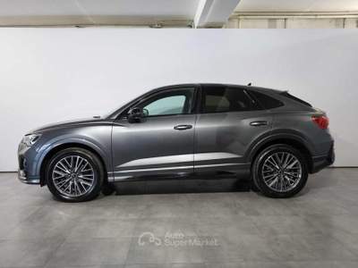 Audi Q3 SPB 40 TDI quattro S tronic Identity Black Grigio usata Volla