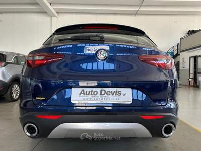 Alfa Romeo Stelvio 2.2 Turbodiesel 190 CV AT8 Q4 Business Blu/Azzurro usata Piazzola sul Brenta