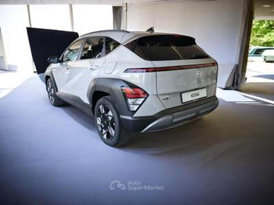 Hyundai Kona 1.6 HEV DCT Business Argento usata Cassacco
