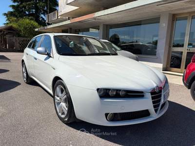 Alfa Romeo 159 2.0 JTDm Sportwagon Super Bianco usata Oderzo