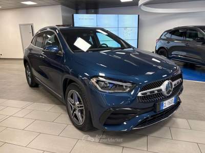 Mercedes-Benz GLA d 2.0 diesel 150cv. 4Matic (4x4) Premium+ AMG Line Blu/Azzurro usata Alba