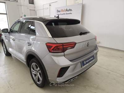 Volkswagen T-Roc 1.5 TURBO BENZINA MANUALE R-Line Nero usata Alba