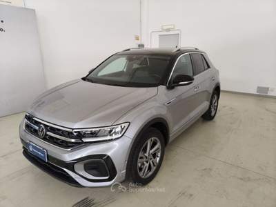 Volkswagen T-Roc 1.5 TURBO BENZINA MANUALE R-Line Nero usata Alba