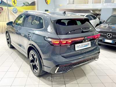 Volkswagen Tiguan 2.0 tdi R-Line 150cv dsg MY 24 Grigio usata Palermo