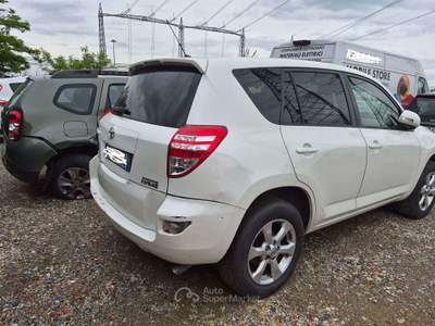 Toyota RAV4 Rav4 III 2010 Crossover RAV4 Crossover 2.2 d-4d Exclusive 150cv Bianco usata Scandicci