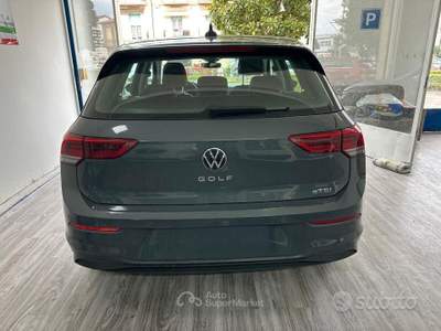 Volkswagen Golf EVO DSG Life usata Arezzo