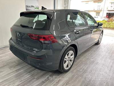 Volkswagen Golf EVO DSG Life usata Arezzo
