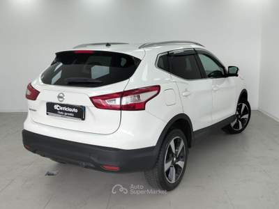 Nissan Qashqai 1.6 dCi 2WD Tekna Bianco usata Lurate Caccivio