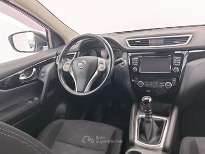 Nissan Qashqai 1.6 dCi 2WD Tekna Bianco usata Lurate Caccivio