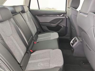 Skoda Octavia 2.0 TDI 150 CV DSG Wagon Executive Grigio usata Lurate Caccivio