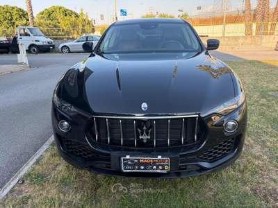 Maserati Levante V6 Diesel 275 CV AWD Nero usata Milazzo