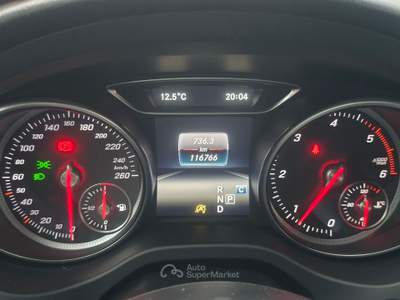 Mercedes-Benz GLA Tenuta sempre in box. No fumatori.  Con nuovi restailin Nero usata Urbana