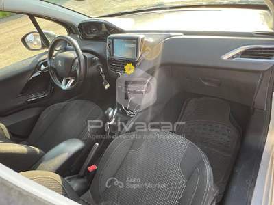 Peugeot 208 PEUGEOT 208 1° serie PureTech 82 5 porte Allure Grigio usata Carpi