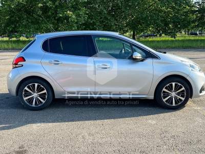 Peugeot 208 PEUGEOT 208 1° serie PureTech 82 5 porte Allure Grigio usata Carpi